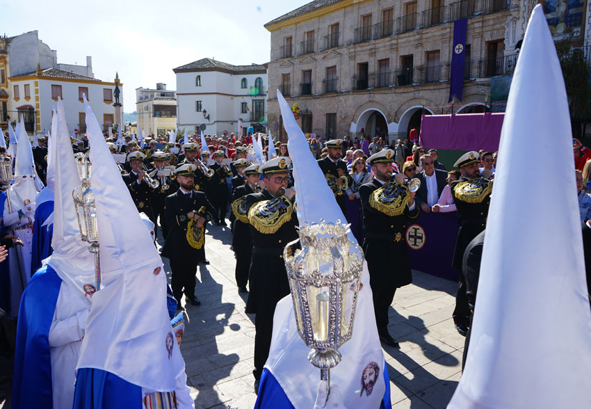 Desfile banda municipal en Semana Santa